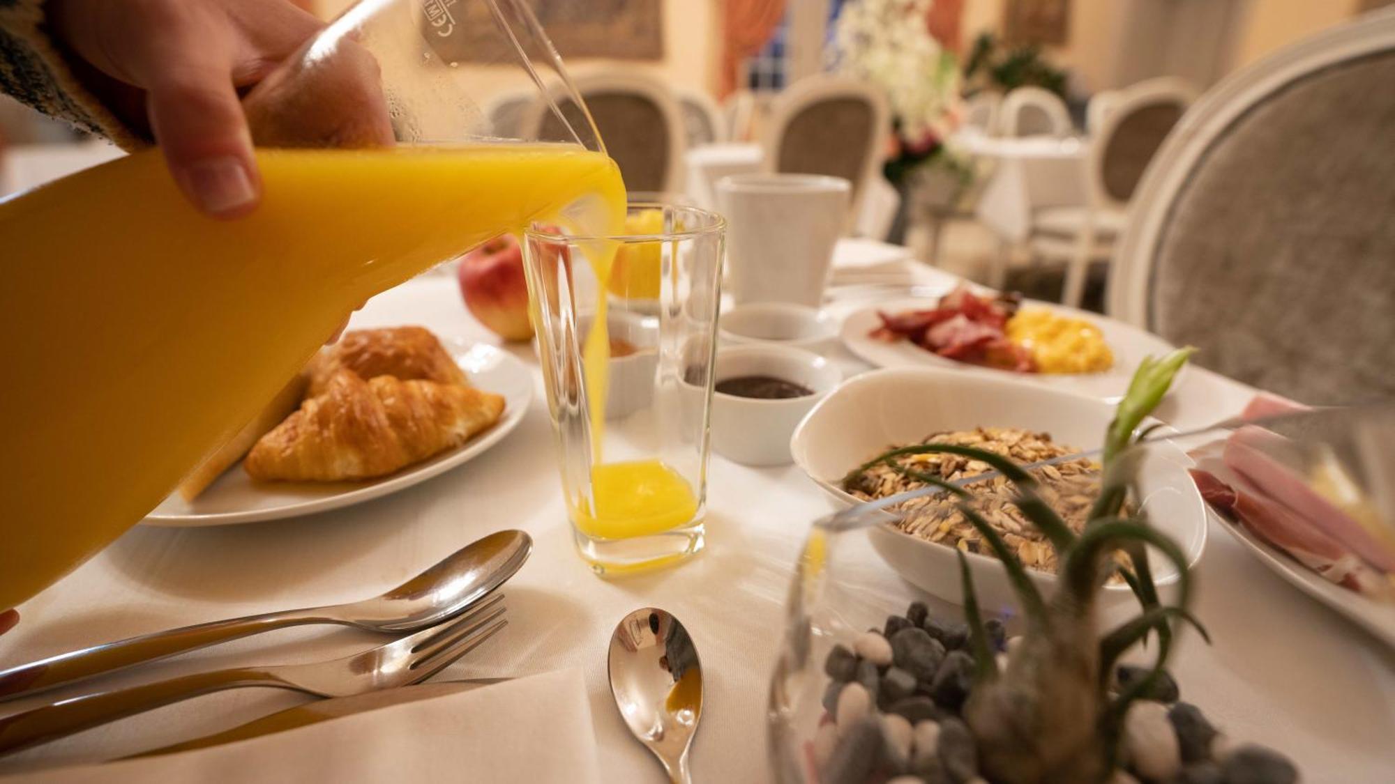 Domaine Du Château De Monrecour - Et Restaurant - Proche Sarlat 4*