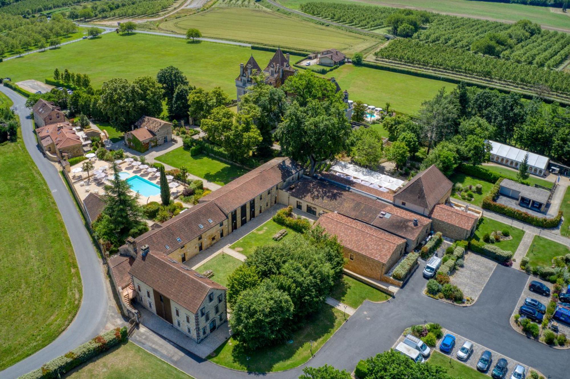 Hotel Domaine De Monrecour - & Restaurant - Proche De Sarlat 4*